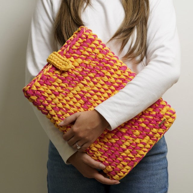 Funda para notebook 14"- Fucsia y amarillo